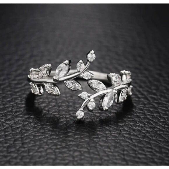 Elegant Finger Ring Leaf Shape With Zircon Adjustable Open Cuff Ring - Picture 1 of 10